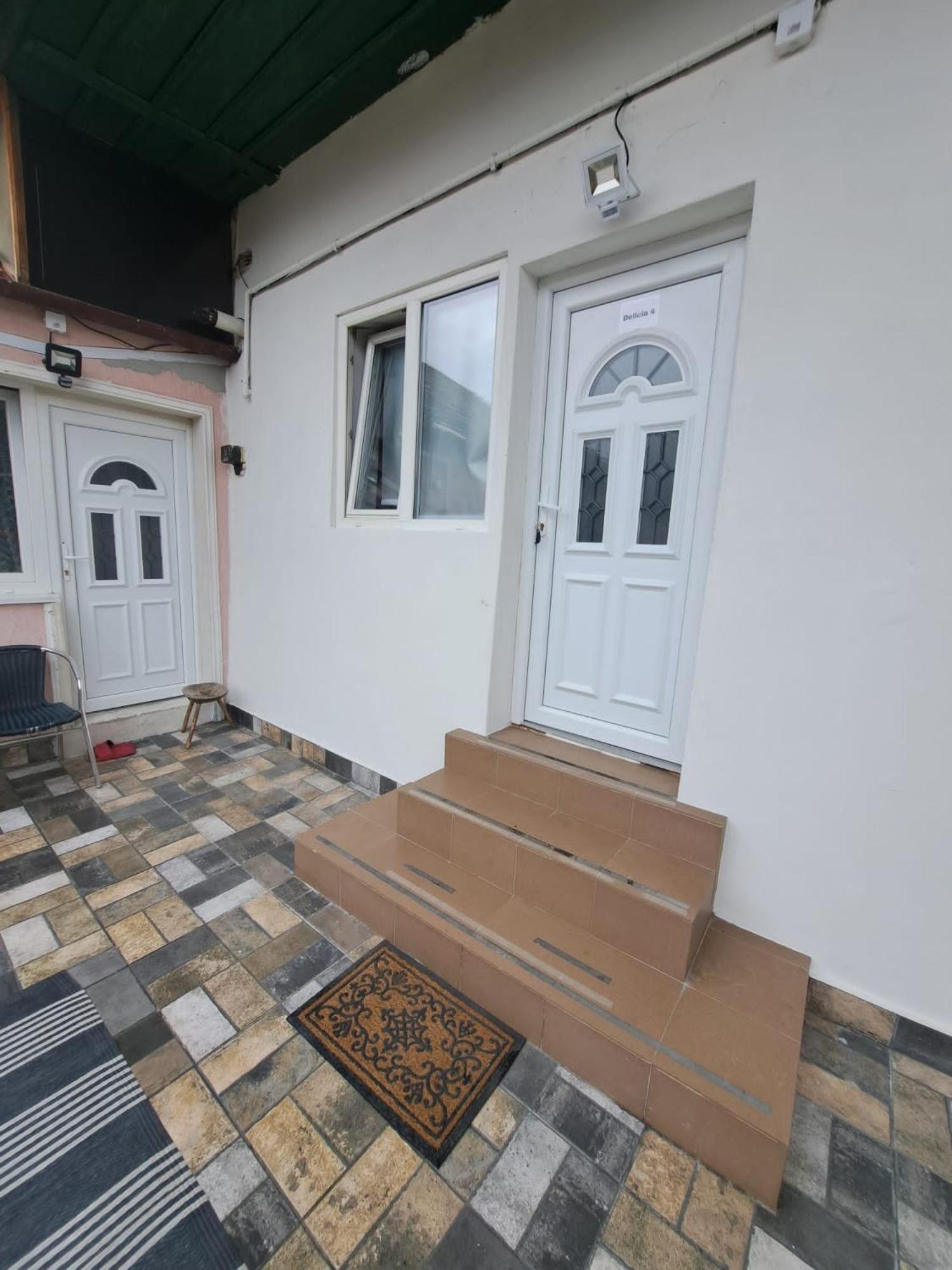 Free Garage In The Center-Delicia 4 Studio! Sibiu Dış mekan fotoğraf